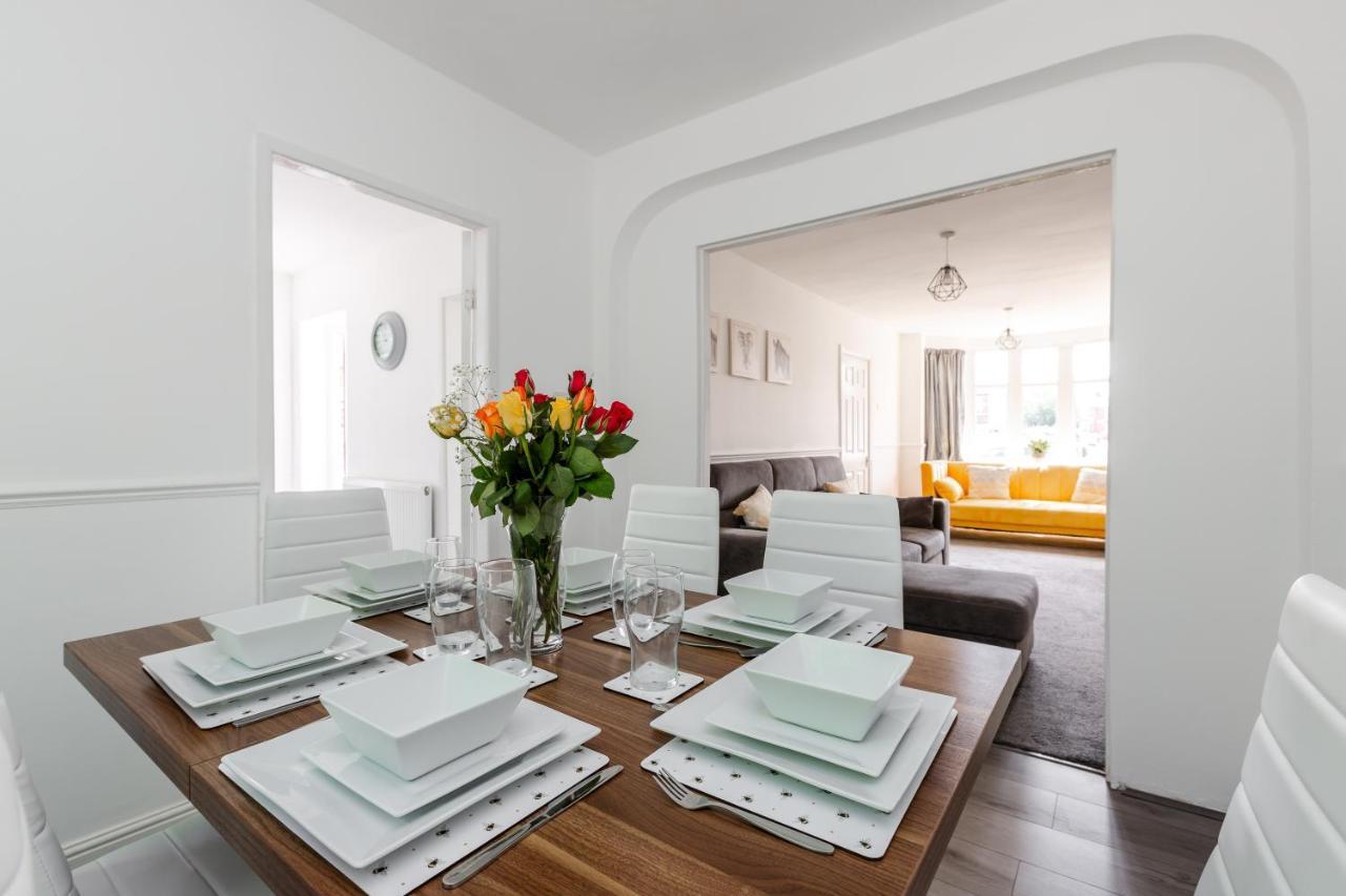 1 Mile To Etihad Stadium & Coop Arena, Free Parking, 7 Ppl Villa Manchester Kültér fotó