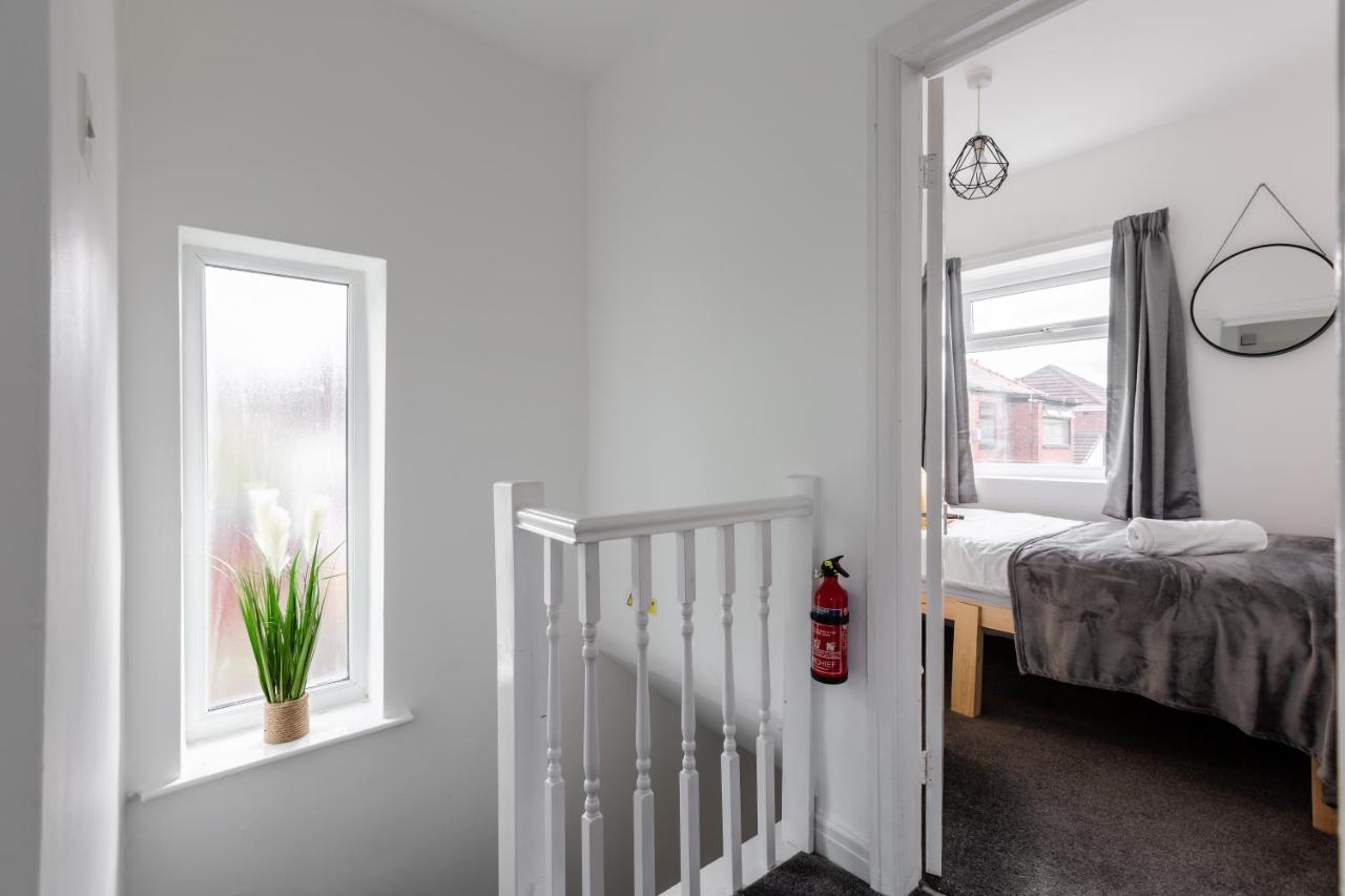 1 Mile To Etihad Stadium & Coop Arena, Free Parking, 7 Ppl Villa Manchester Kültér fotó